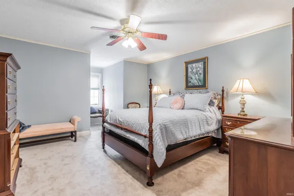 $750,000 | 10520 Wilmington Drive, Evansville, IN 47725