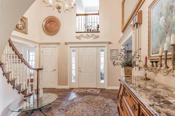 $750,000 | 10520 Wilmington Drive, Evansville, IN 47725