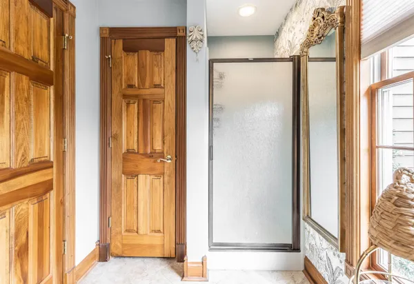 $750,000 | 10520 Wilmington Drive, Evansville, IN 47725