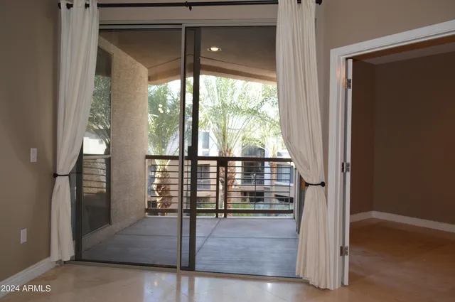 $1,900 | 1701 East Colter Street, Unit 416, Phoenix, AZ 85016