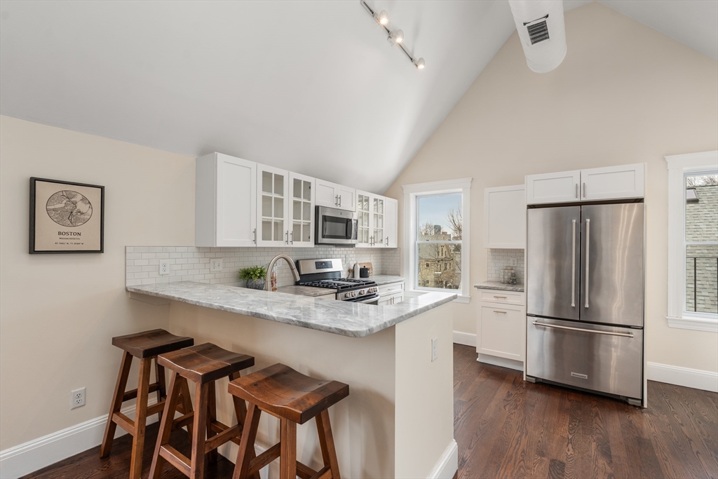 180 Magazine Street, Unit 3 Cambridge, MA 02139 - Photo 5 of 12