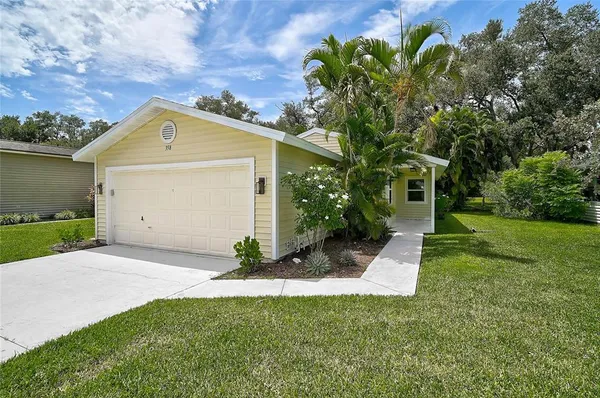 $2,800 | 358 Bearded Oaks Circle, Sarasota, FL 34232