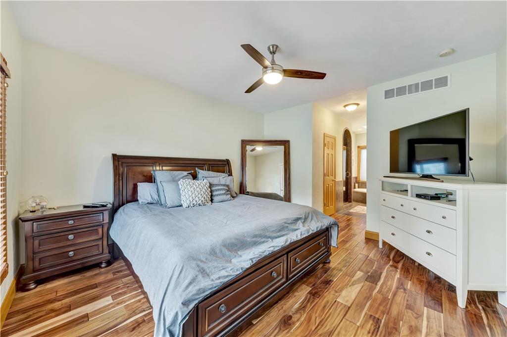 5624 Aiken Road McKees Rocks, PA 15136 - Photo 14 of 25