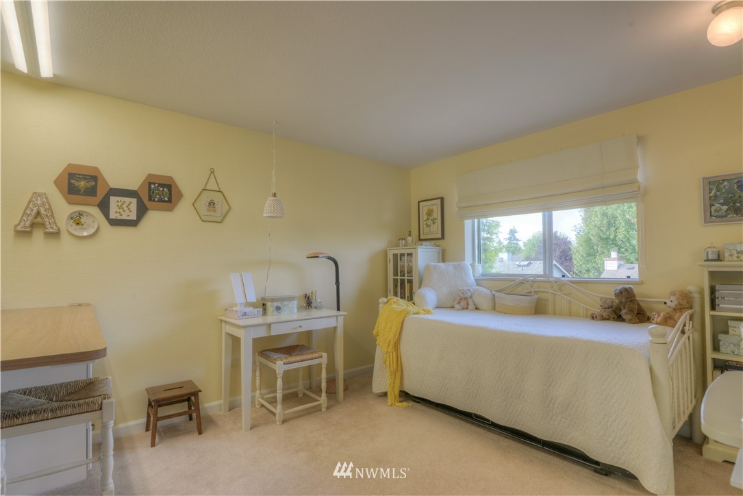 5909 Cherokee Loop Southeast Lacey, WA 98513 - Photo 18 of 35 Gallery Image 18