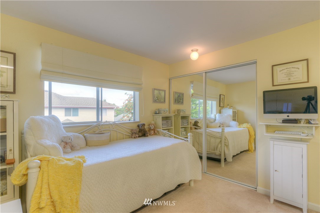 5909 Cherokee Loop Southeast Lacey, WA 98513 - Photo 19 of 35 Gallery Image 19