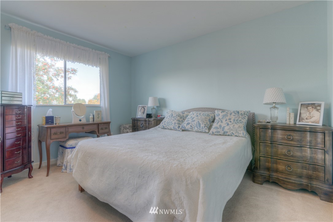 5909 Cherokee Loop Southeast Lacey, WA 98513 - Photo 22 of 35 Gallery Image 22