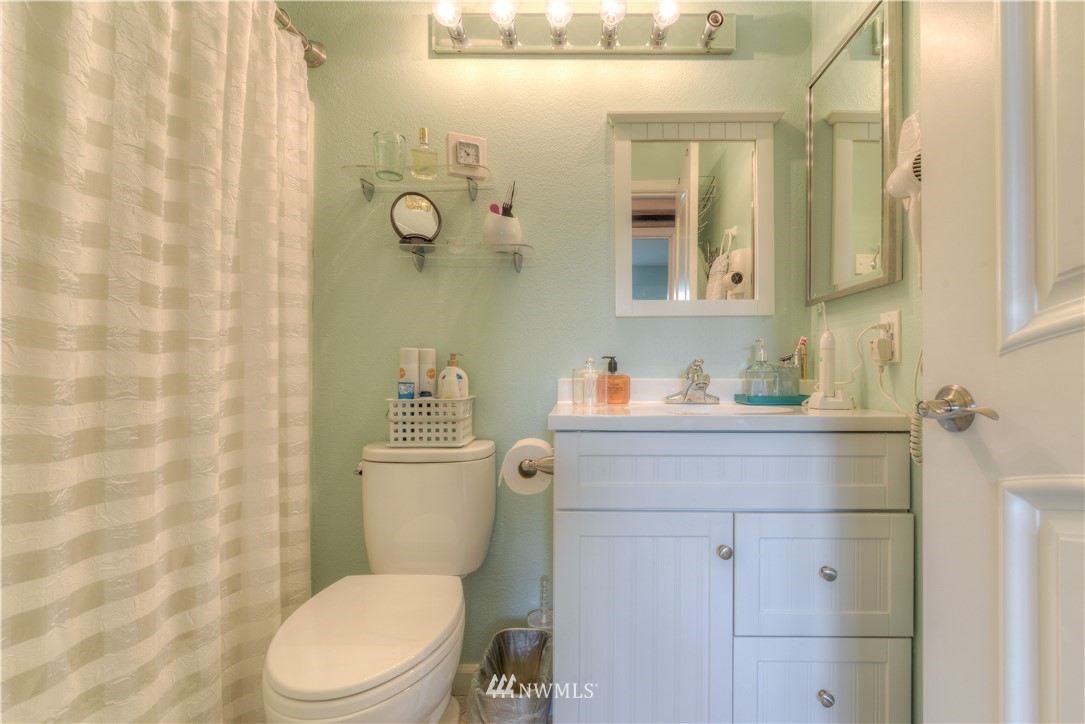 5909 Cherokee Loop Southeast Lacey, WA 98513 - Photo 24 of 35 Gallery Image 24