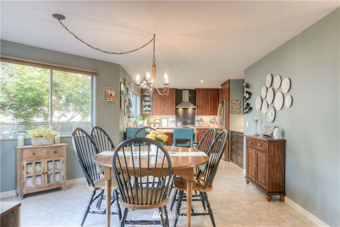 5909 Cherokee Loop Southeast Lacey, WA 98513 - Photo 7 of 35 Gallery Image 7