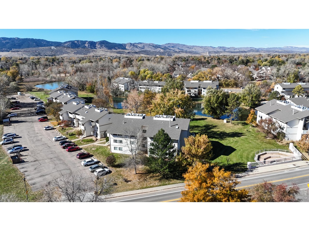 an aerial view of multiple house