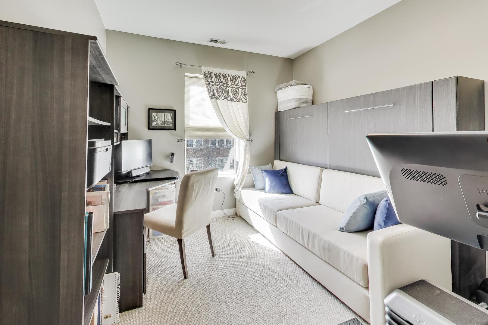 1624 West Grace Street, Unit 3 Chicago, IL 60613 - Photo 11 of 15