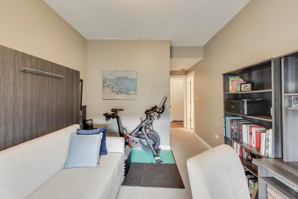 $464,900 | 1624 West Grace Street, Unit 3, Chicago, IL 60613
