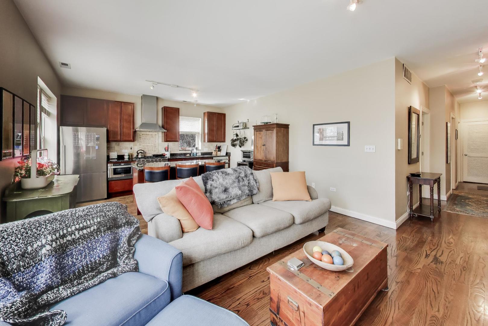 1624 West Grace Street, Unit 3 Chicago, IL 60613 - Photo 7 of 15