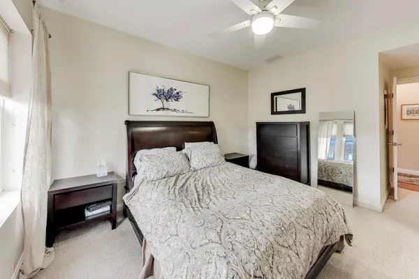 $464,900 | 1624 West Grace Street, Unit 3, Chicago, IL 60613