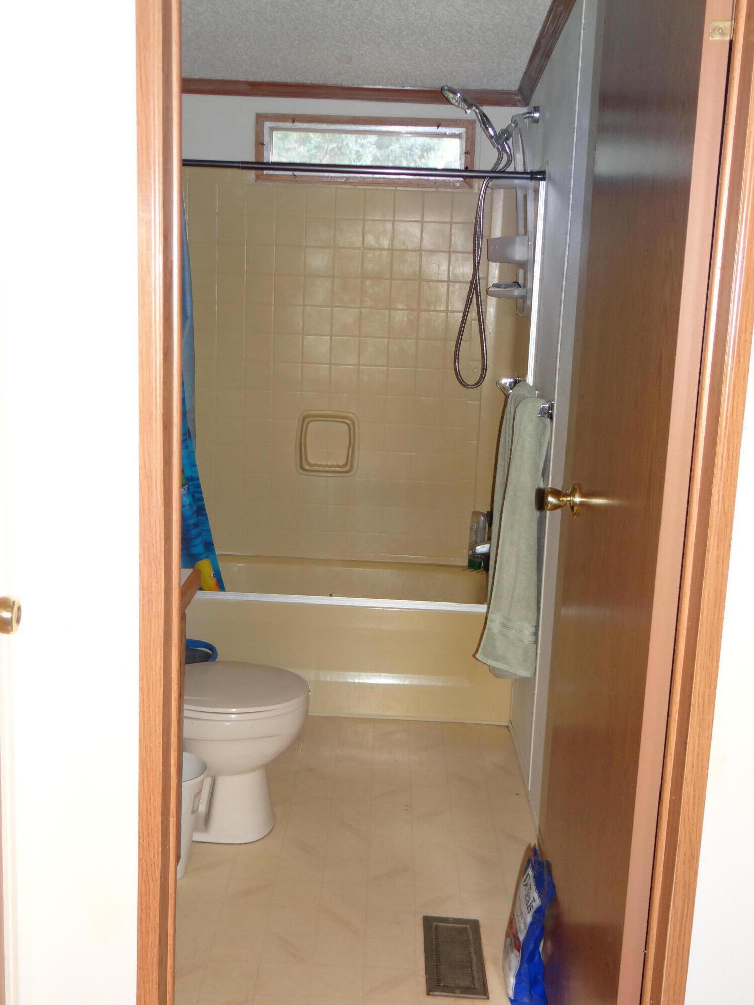 33 Pushaw Road Bangor, ME 04401 - Photo 18 of 23 Second Bath