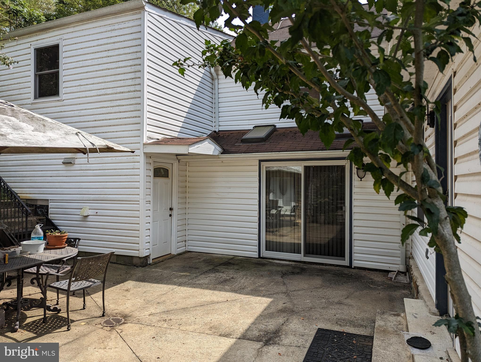 2834 East Boss Arnold Road Jefferson, MD 21755 - Photo 31 of 51 Courtyard