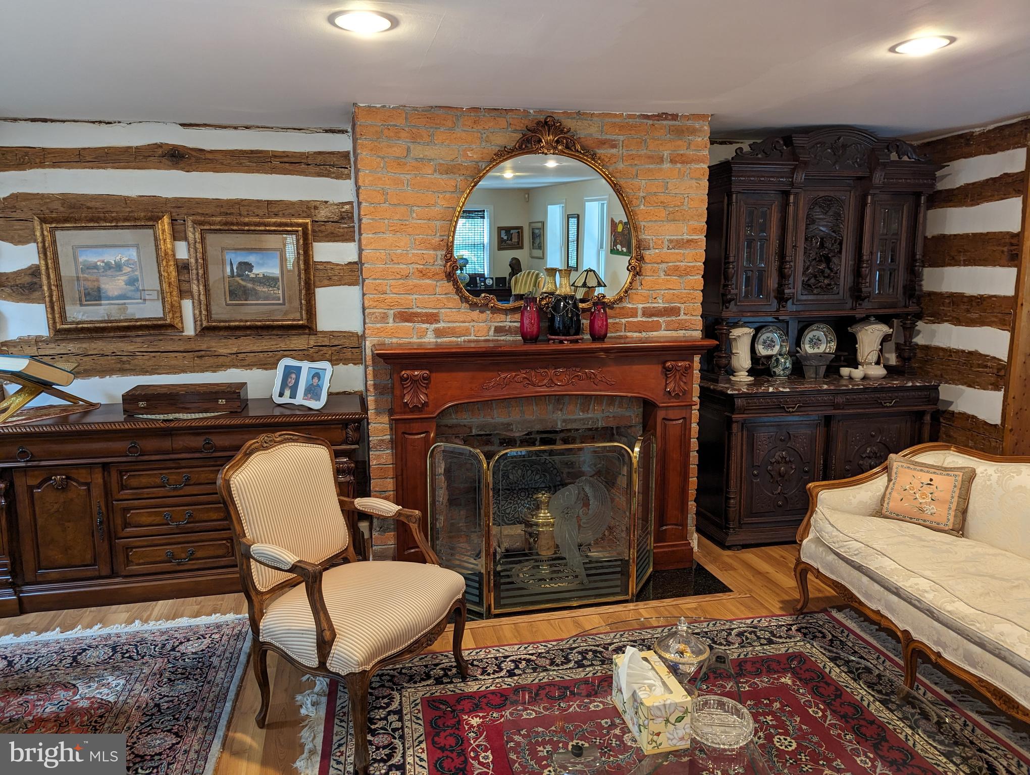 2834 East Boss Arnold Road Jefferson, MD 21755 - Photo 4 of 51 Living Room