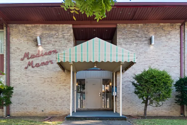 $895 | 612 Madison Street, Unit 12, Clarksville, TN 37040