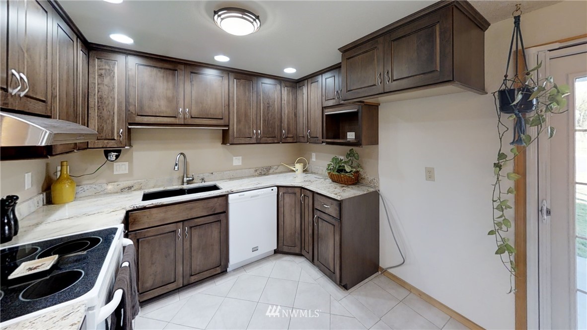 9671 Stonecrest Road Northeast Moses Lake, WA 98837 - Photo 14 of 24 Gallery Image 14