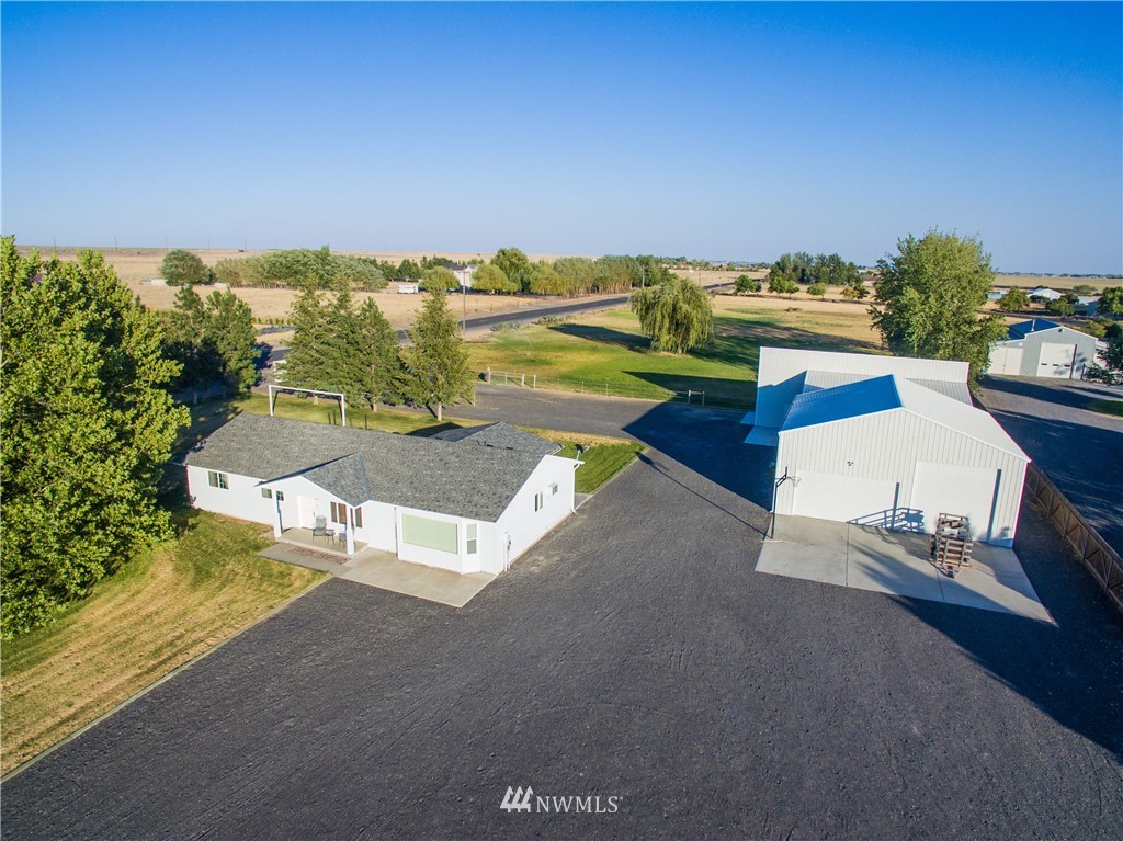 9671 Stonecrest Road Northeast Moses Lake, WA 98837 - Photo 4 of 24 Gallery Image 4