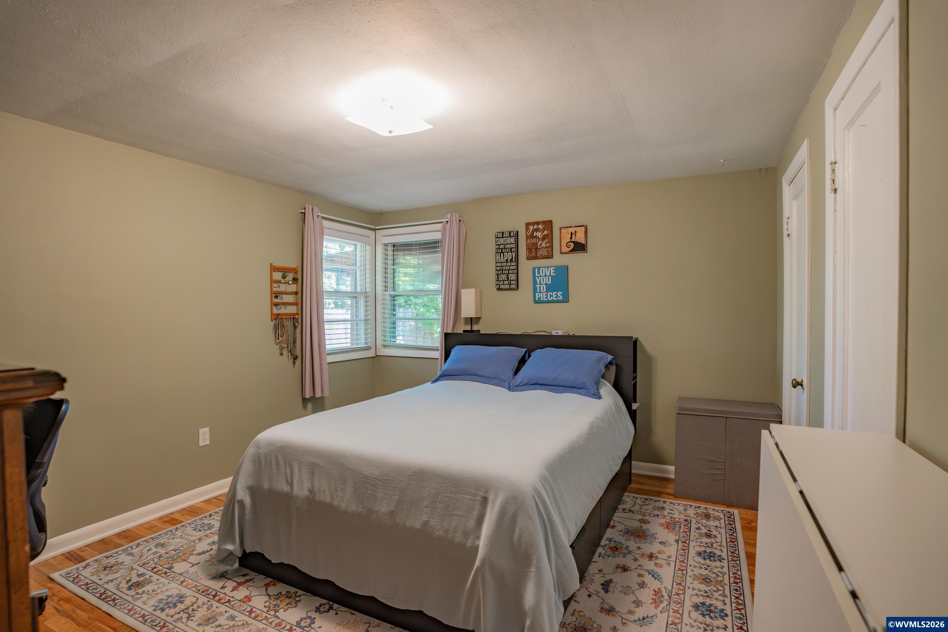 390 West D Street Lebanon, OR 97355 - Photo 6 of 31