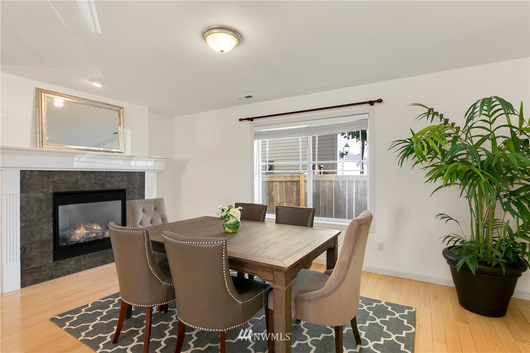 3825 154th Place Southeast Bothell, WA 98012 - Photo 4 of 25