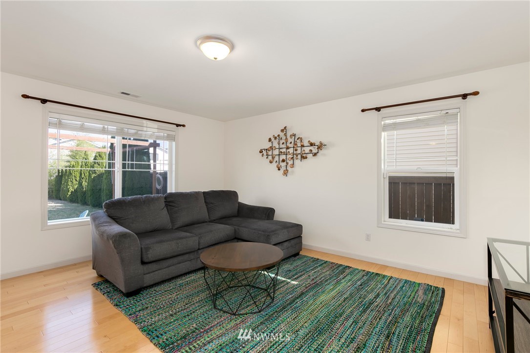 3825 154th Place Southeast Bothell, WA 98012 - Photo 8 of 25