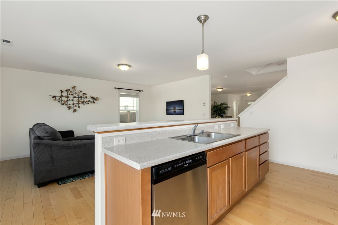 3825 154th Place Southeast Bothell, WA 98012 - Photo 10 of 25