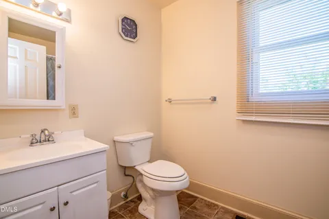 $160,000 | 407 Hamilton Street, Roanoke Rapids, NC 27870