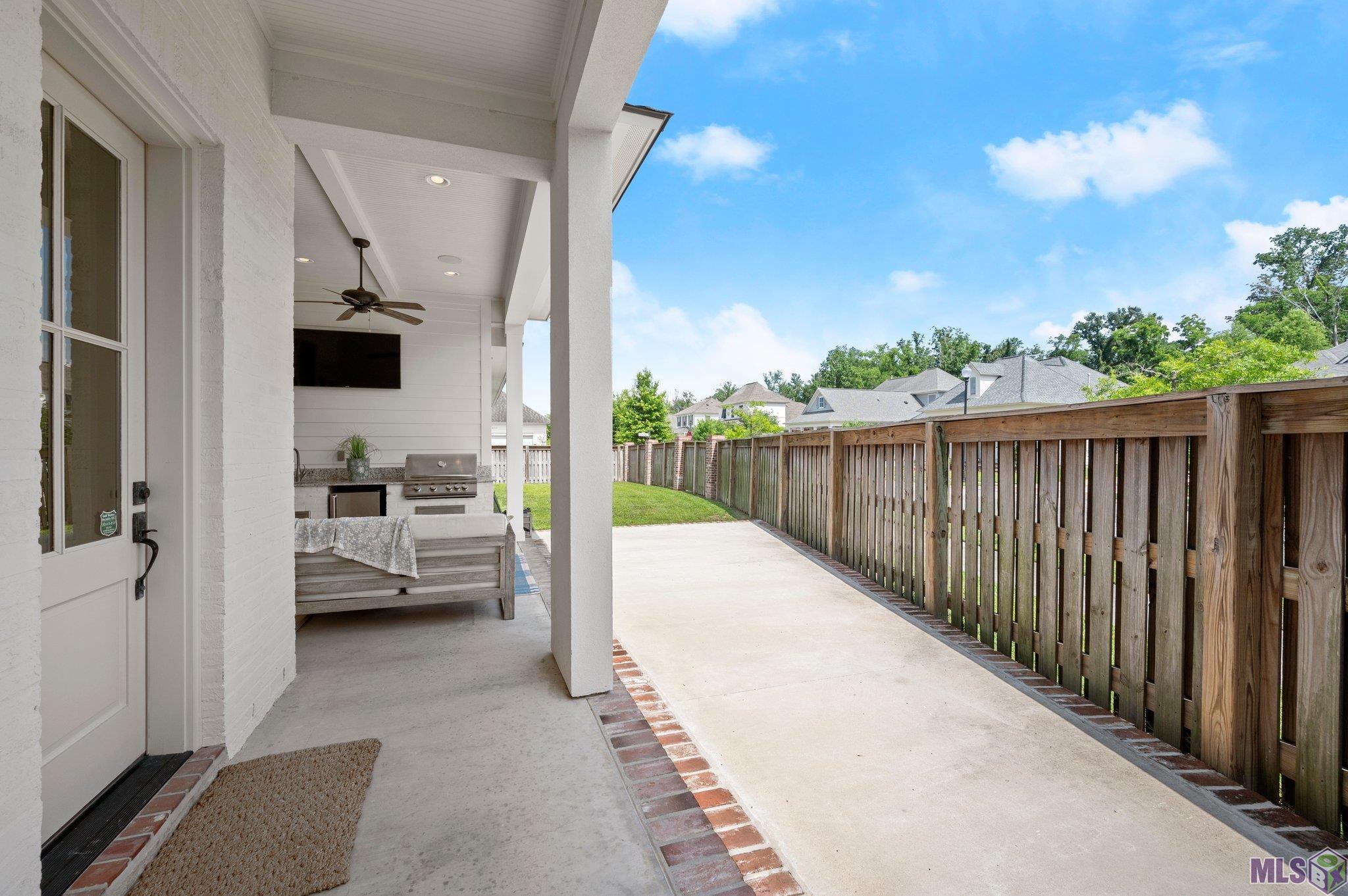 10715 Turning Leaf Drive Baton Rouge, LA 70810 - Photo 6 of 45