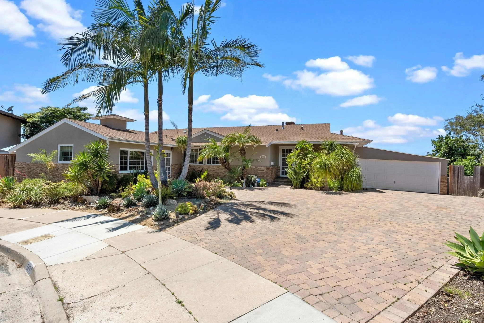 5492 Redding Road San Diego, CA 92115 - Photo 2 of 74