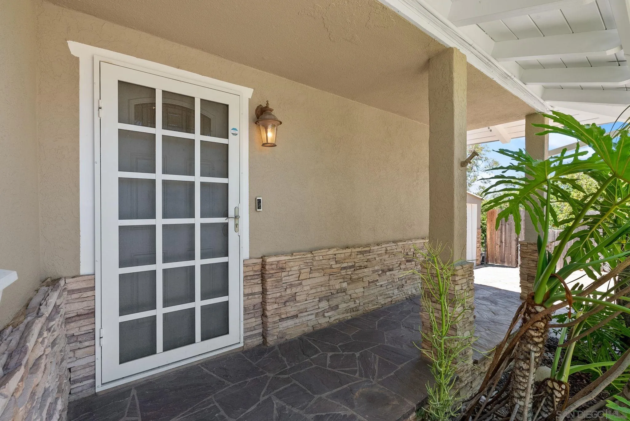 5492 Redding Road San Diego, CA 92115 - Photo 4 of 74