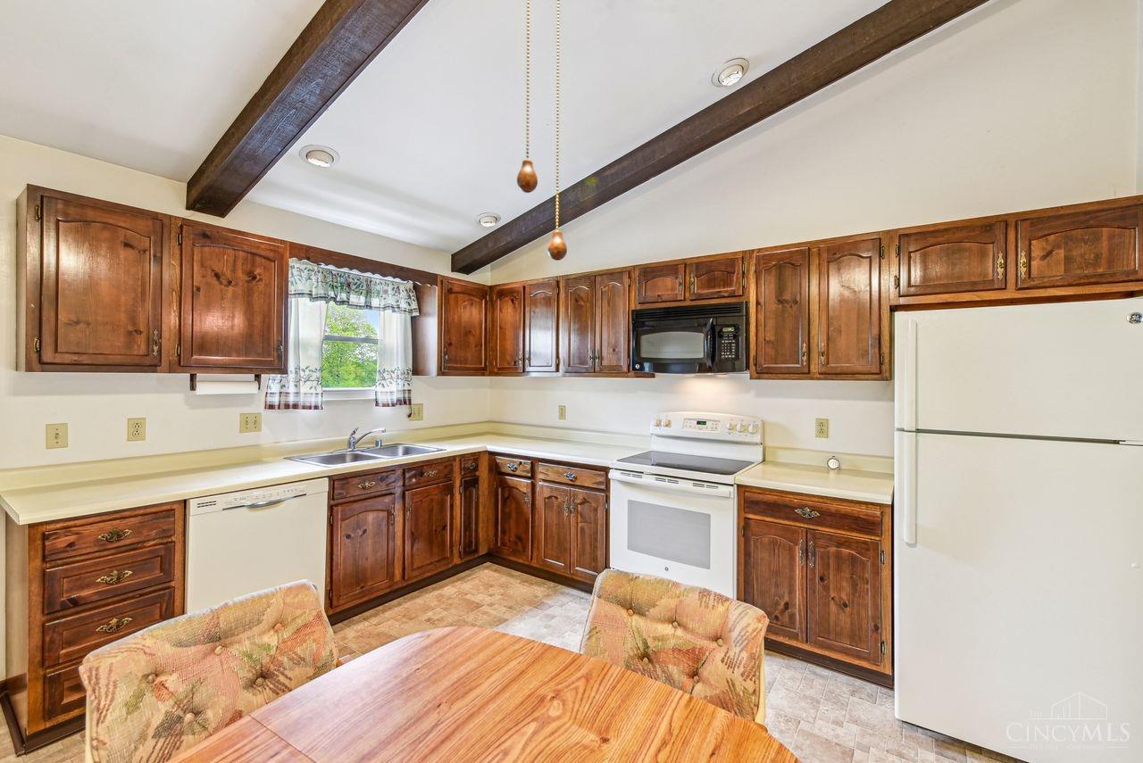 3679 Hopper Ridge Road Cincinnati, OH 45255 - Photo 13 of 42 Gallery Image 13