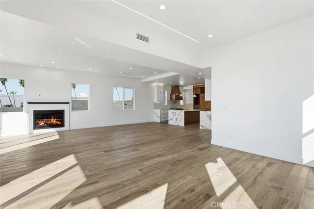 $3,199,000 | 617 North Irena Avenue, Unit C, Redondo Beach, CA 90277