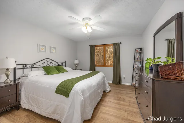 $275,000 | 2885 Hidden View Drive Southeast, Caledonia, MI 49316