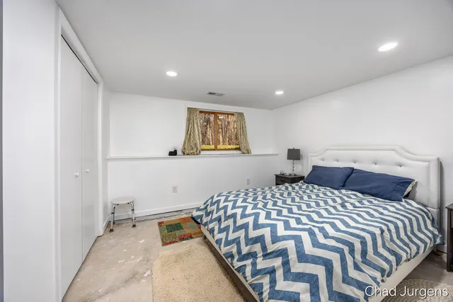 $275,000 | 2885 Hidden View Drive Southeast, Caledonia, MI 49316