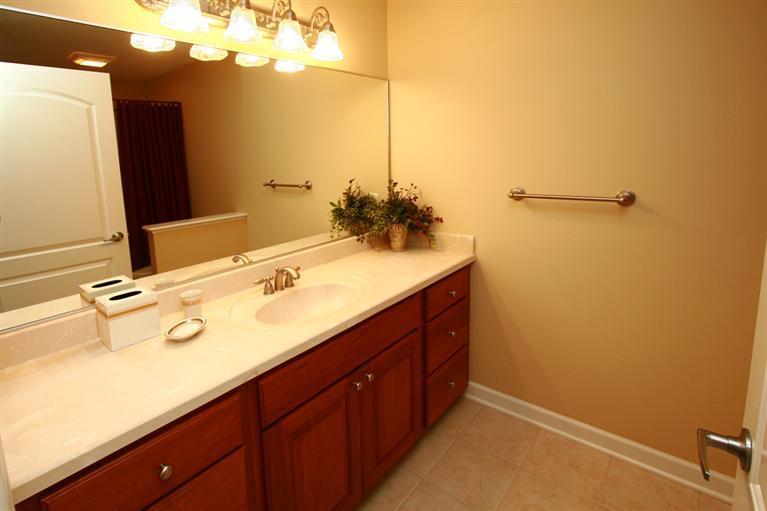186 Round Hill Road, Unit 14 Kalamazoo, MI 49009 - Photo 9 of 19 Additional Photo