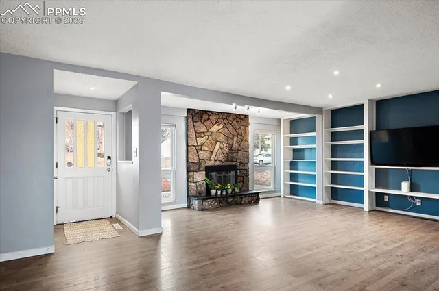 $390,000 | 817 Grand Boulevard, Colorado Springs, CO 80911