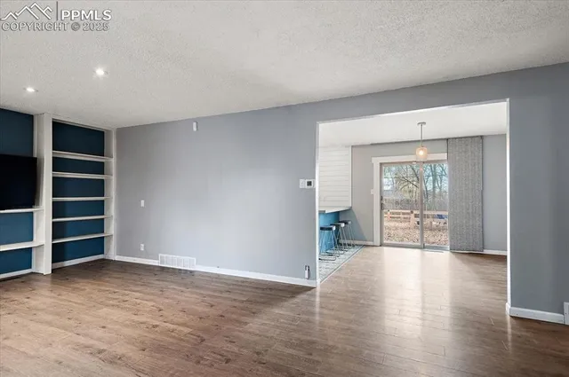 $390,000 | 817 Grand Boulevard, Colorado Springs, CO 80911