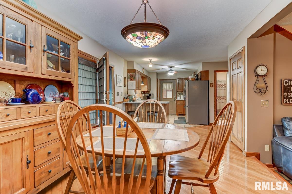 9257 Lost Spring Road Dawson, IL 62520 - Photo 14 of 50 Gallery Image 14