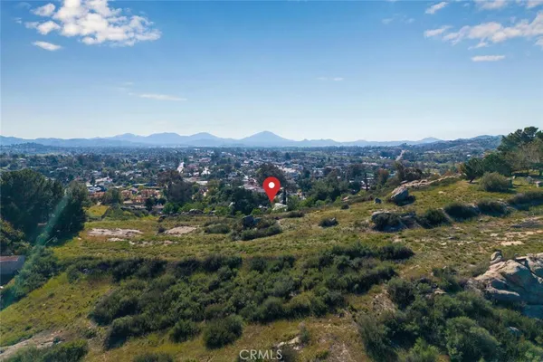 $859,900 | 220 D Street, Ramona, CA 92065