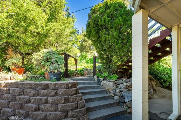 $859,900 | 220 D Street, Ramona, CA 92065