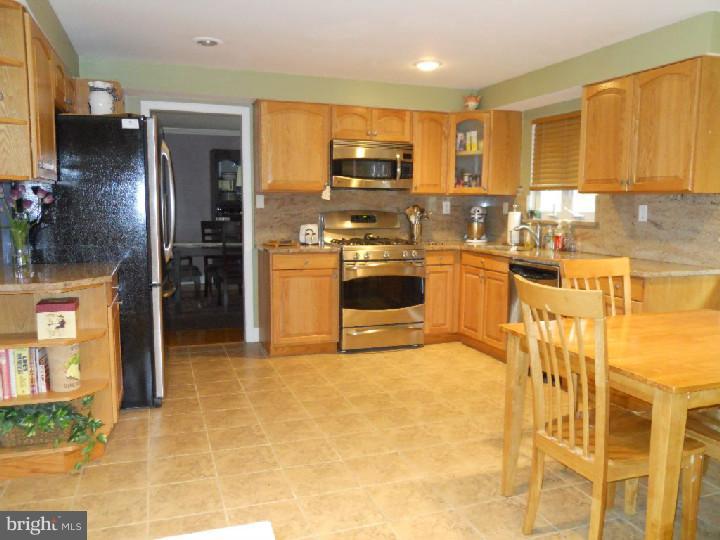 7 Millbridge Road Clementon, NJ 08021 - Photo 5 of 25