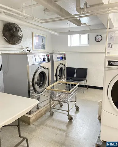 $2,550 | 2205 North Central Road, Unit 3D, Fort Lee, NJ 07024