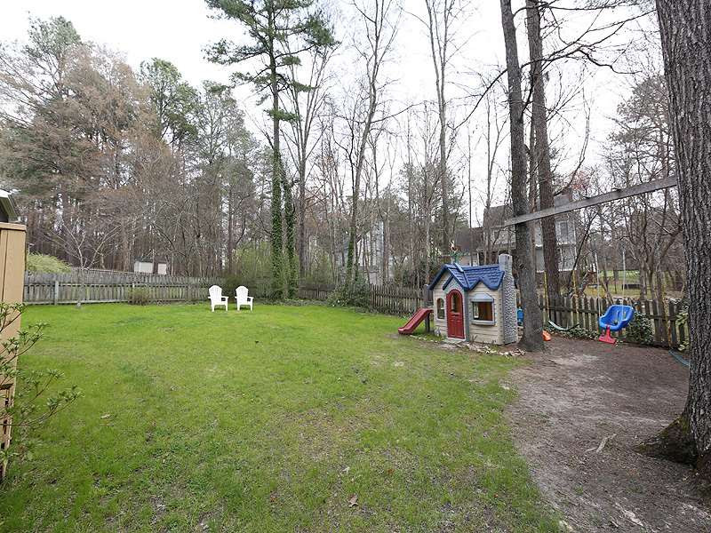 6 Striding Ridge Court Durham, NC 27713 - Photo 20 of 25 Back Yard