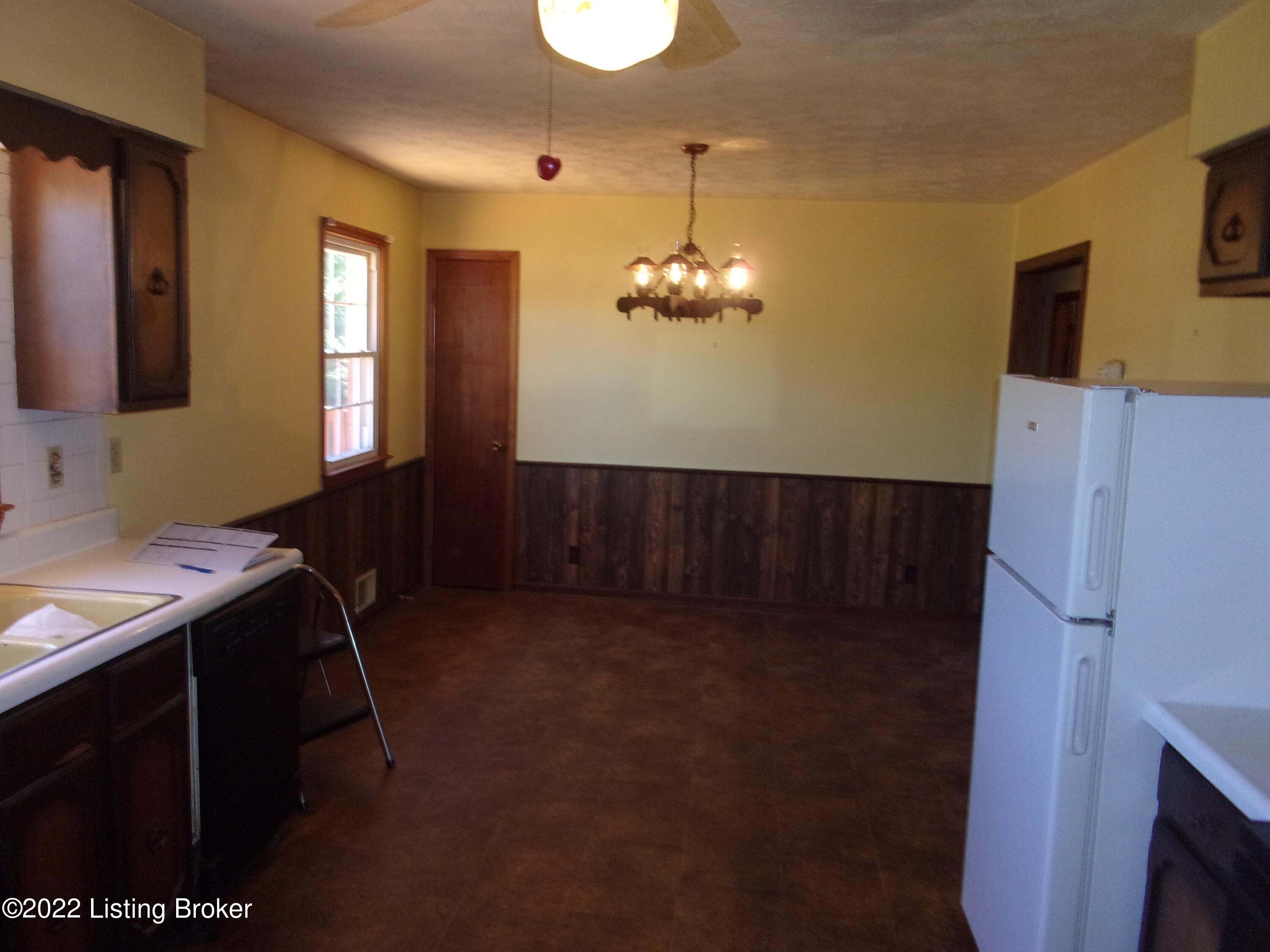 9509 Lawrenceburg Road Chaplin, KY 40012 - Photo 20 of 25 101_4248