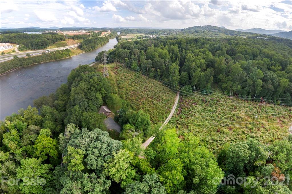 17 Ledbetter Road Arden, NC 28704 - Photo 2 of 13 Gallery Image 2