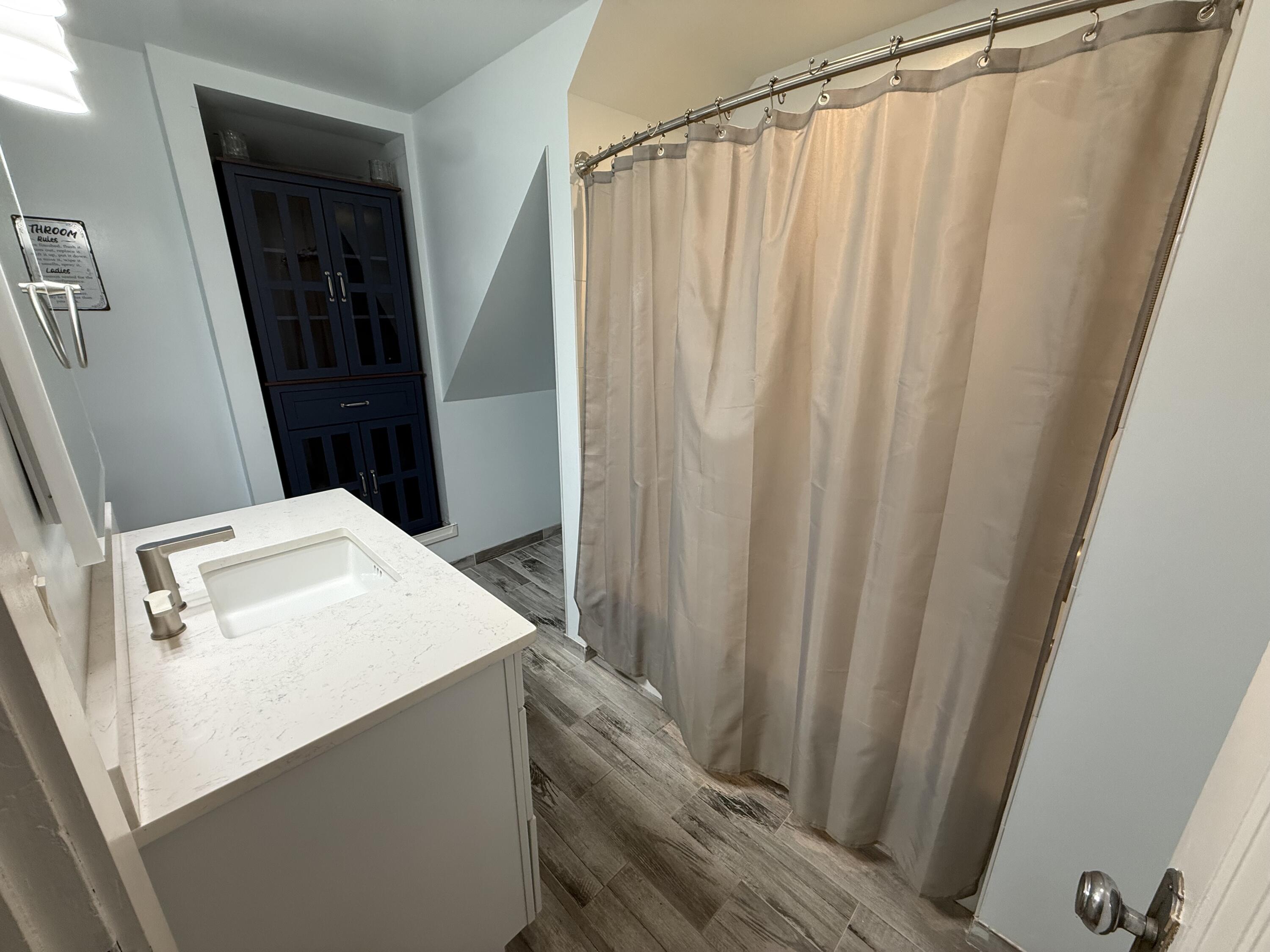 1133 Racine Street Delavan, WI 53115 - Photo 4 of 32 Upstairs Full Bath