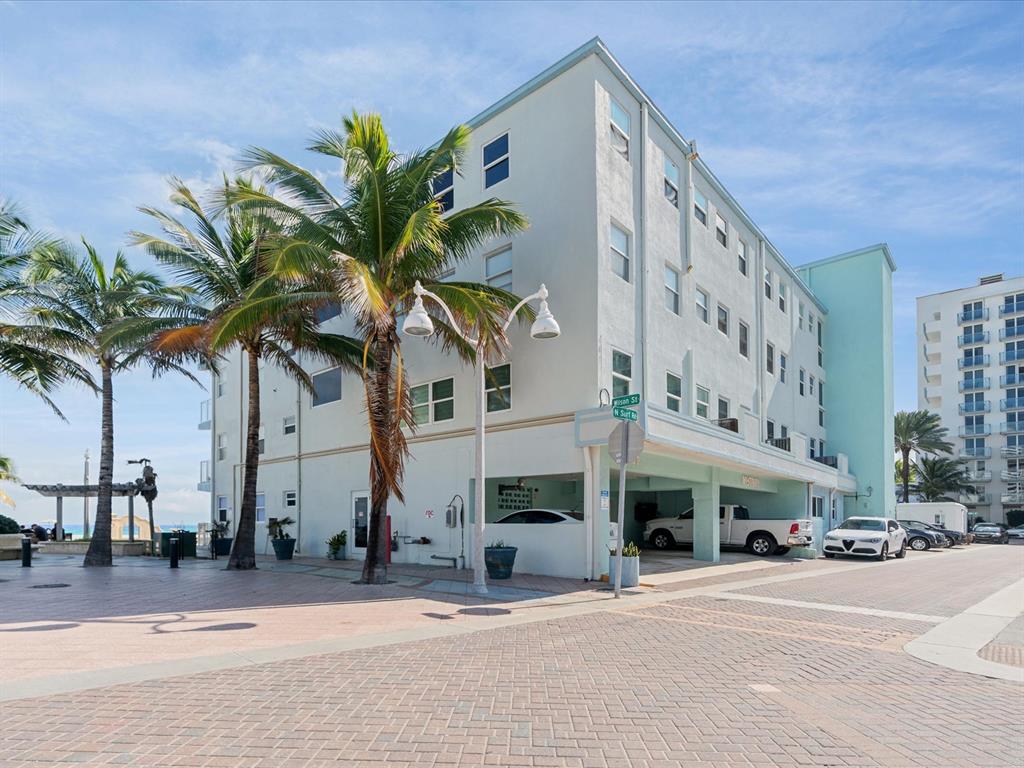 2600 North Surf Road, Unit 302 Hollywood, FL 33019 - Photo 24 of 35