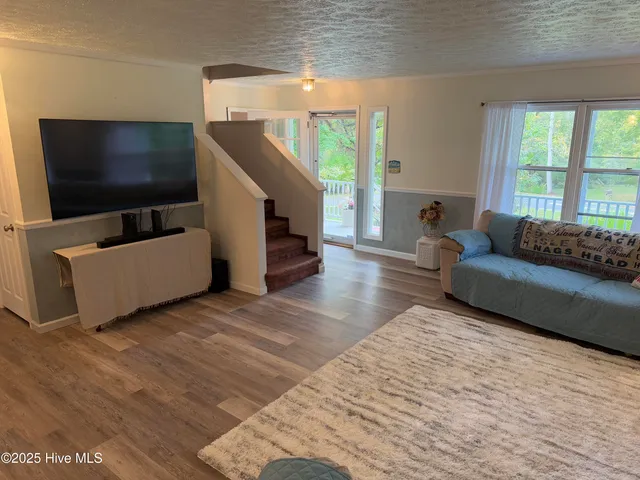 $383,500 | 101 Hughes Lane, New Bern, NC 28560