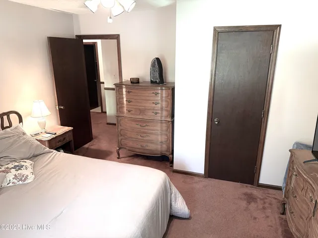 $383,500 | 101 Hughes Lane, New Bern, NC 28560